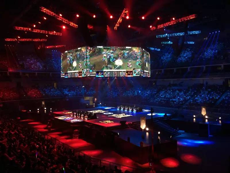 Theshy：晋级决赛很开心,觉得很不可思议,走到这一步真的很不容易