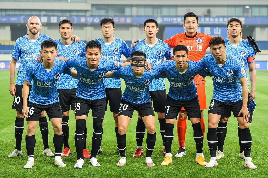 罗马诺：我保证曼联没有告诉霍伊伦他已经不在计划之中
