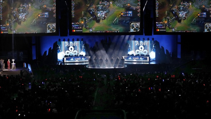 青年风暴！Hanyi 揭晓了 Team WE 阵容：试用韩国双核，上单 YSKM ／ Cube